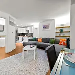 Semesterbostad Harbour Luxury 3br House By Altoluxo Short Lets Serviced With Free Wifi & Parking