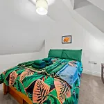 Harbour Luxury 3br House By Altoluxo Short Lets Serviced With Free Wifi & Parking בית נופש