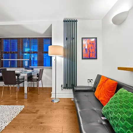 Harbour Luxury 3br House By Altoluxo Short Lets Serviced With Free Wifi & Parking Μπρίστολ