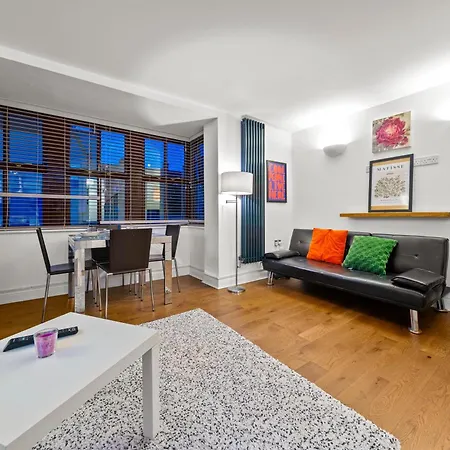 Harbour Luxury 3br House By Altoluxo Short Lets Serviced With Free Wifi & Parking Бристоль