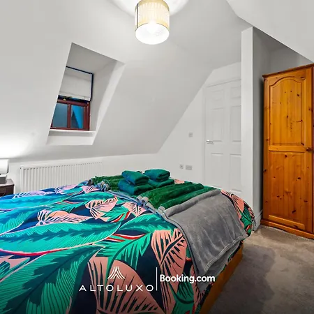 Harbour Luxury 3br House By Altoluxo Short Lets Serviced With Free Wifi & Parking * Бристоль