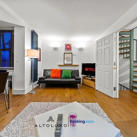 Harbour Luxury 3br House By Altoluxo Short Lets Serviced With Free Wifi & Parking *