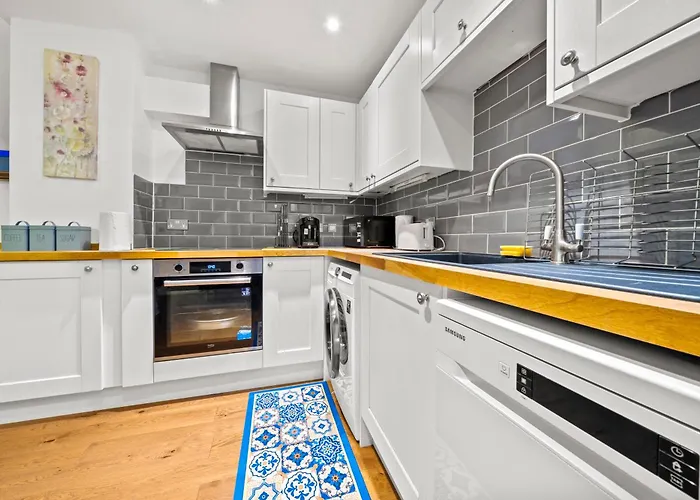 Harbour Luxury 3br House By Altoluxo Short Lets Serviced With Free Wifi & Parking Сasa de vacaciones Bristol