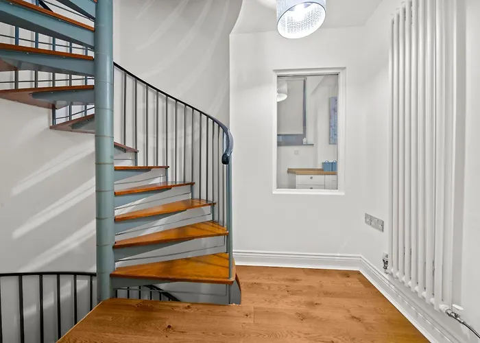 Harbour Luxury 3br House By Altoluxo Short Lets Serviced With Free Wifi & Parking Сasa de vacaciones *