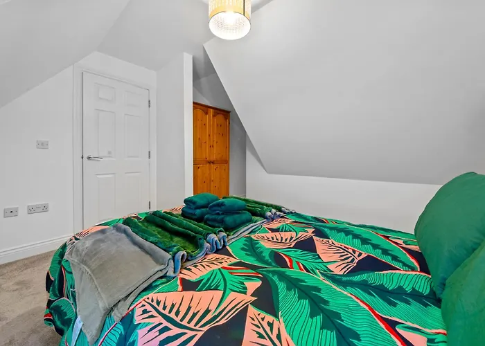 Harbour Luxury 3br House By Altoluxo Short Lets Serviced With Free Wifi & Parking *